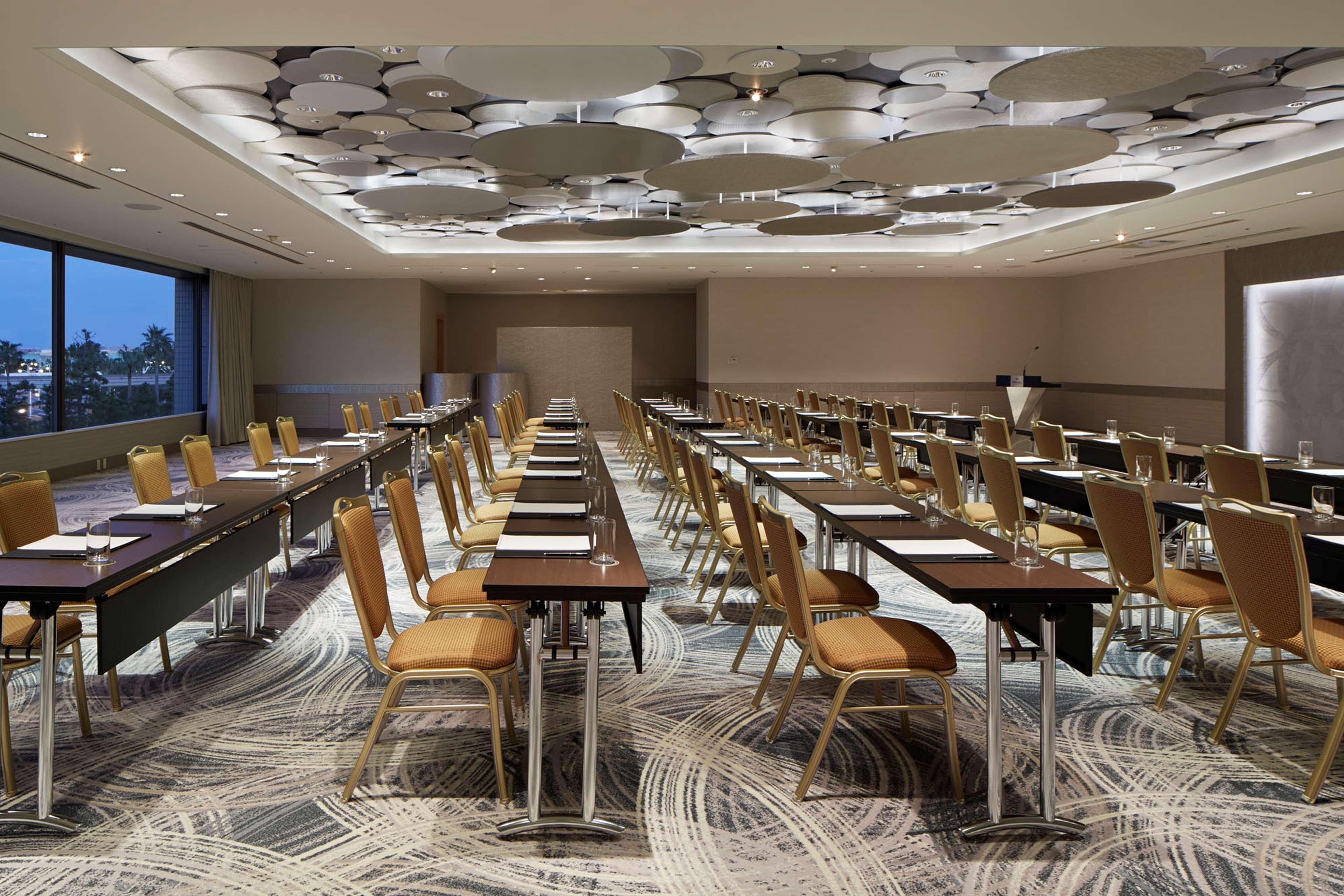 Hilton Tokyo Bay Hotel Urayasu Ngoại thất bức ảnh